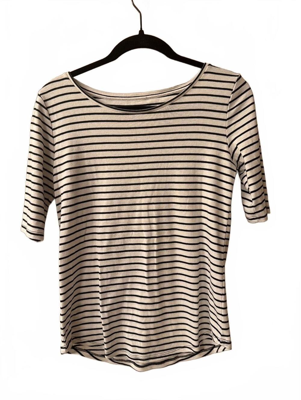 LOFT Women's White and Black Striped Half Sleeve Top